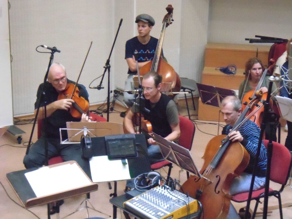 Lietuviško detektyvo „Vardas tamsoje“ muzikos įrašymams pakviestas orkestras