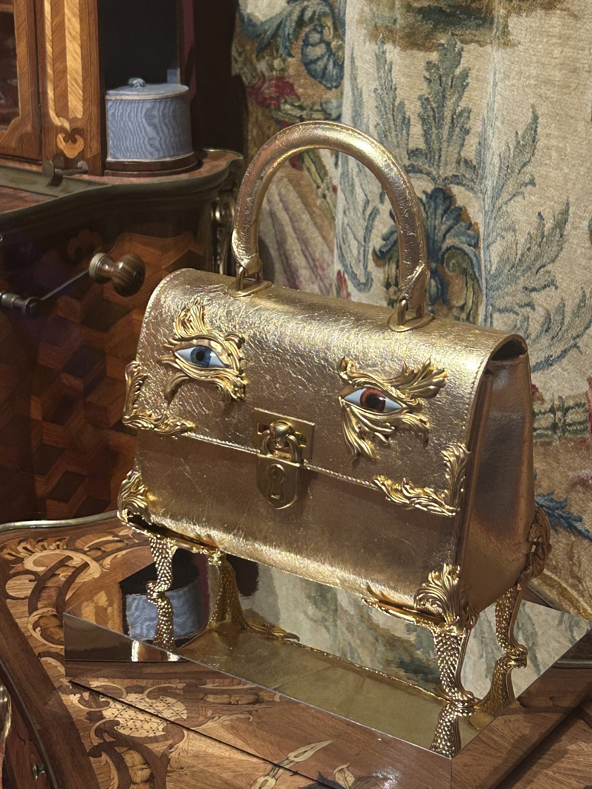 Schiaparelli rankinė