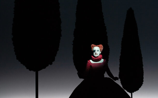 Eiti ar neiti. Teatras. Spektaklių „7 vienatvės“ ir „Nojaus arka“ recenzijos