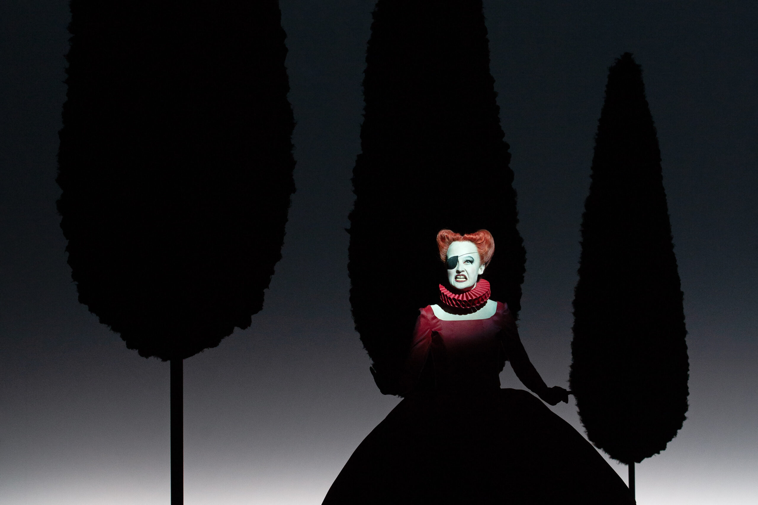 Eiti ar neiti. Teatras. Spektaklių „7 vienatvės“ ir „Nojaus arka“ recenzijos