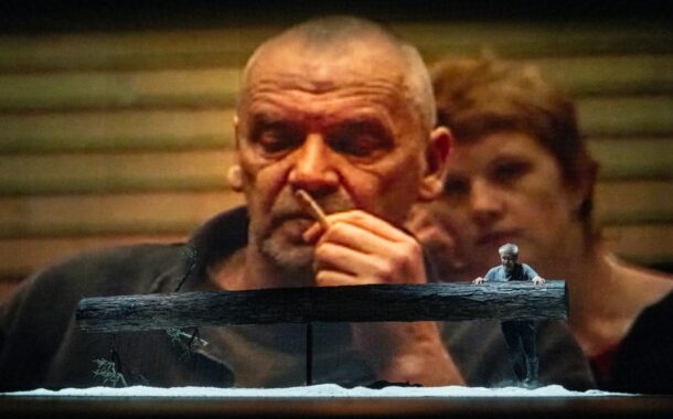 Eiti ar neiti. Teatras (spektaklių recenzijos)